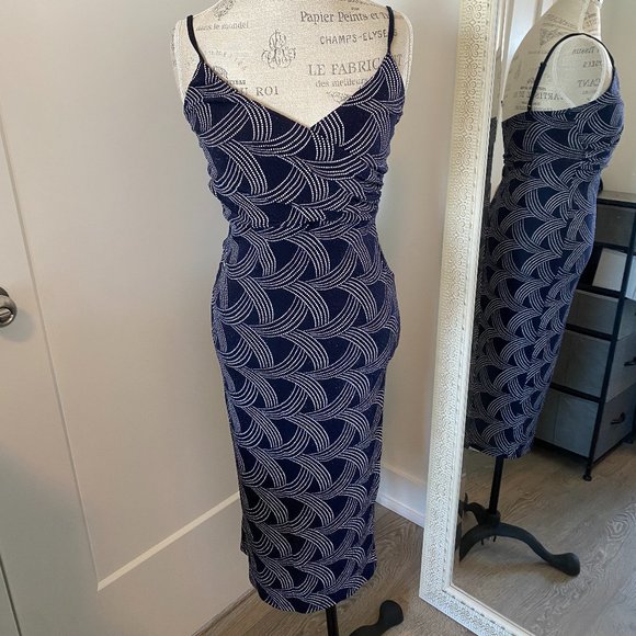 Blue and white fitted Stretchy Dress - Picture 1 of 6